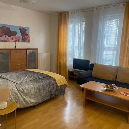 Central Studio Close To Andrassy Avenue For 4 Persons Budapeste Exterior foto